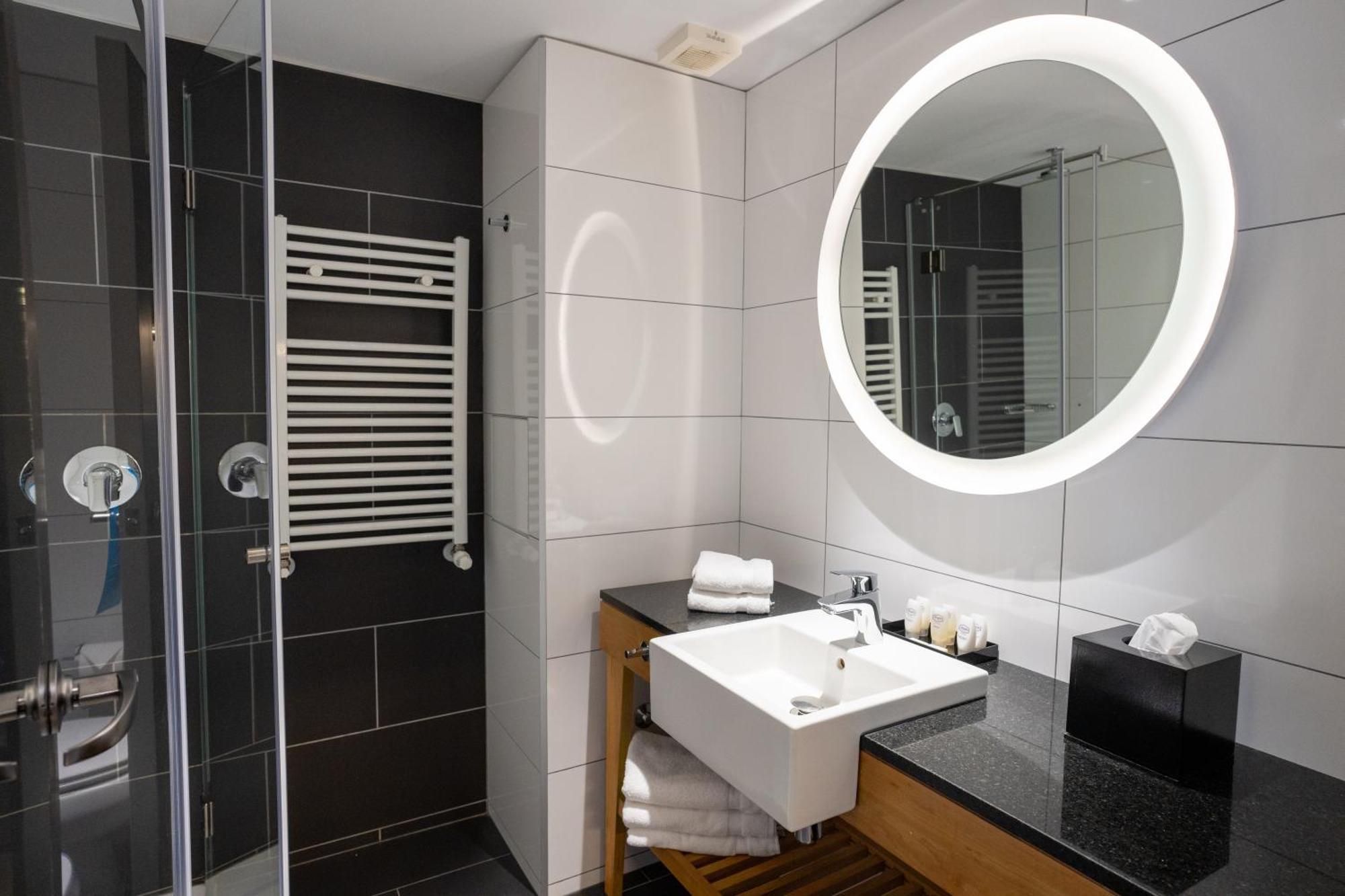 Hotel Hampton By Hilton 3*